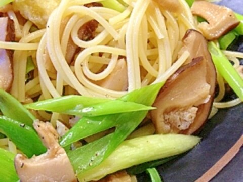 椎茸とおあげの和風パスタ～椎茸の戻し汁使います！